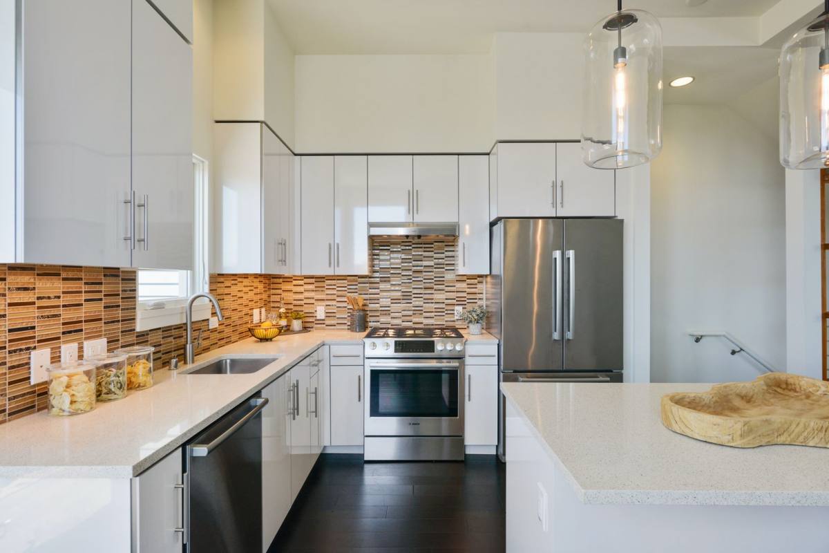 Townhouse for rent at 298 Coleman St, San Francisco, CA 94124
