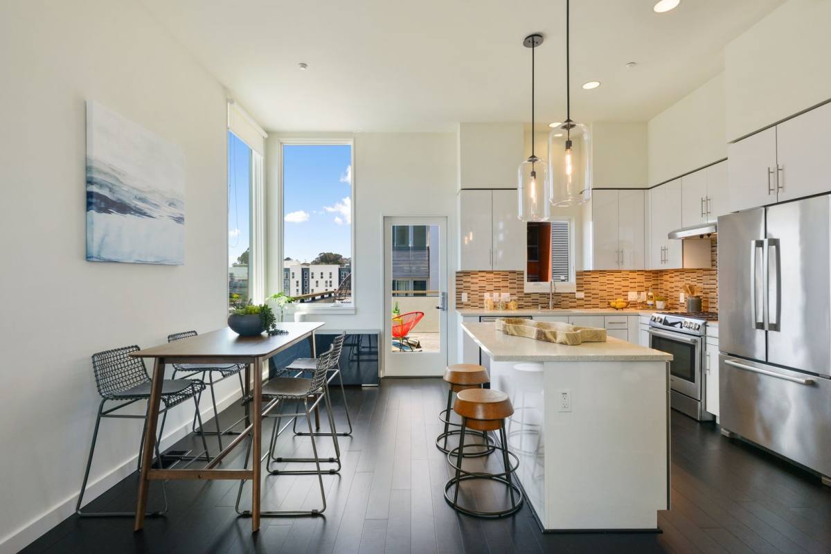 Townhouse for rent at 298 Coleman St, San Francisco, CA 94124
