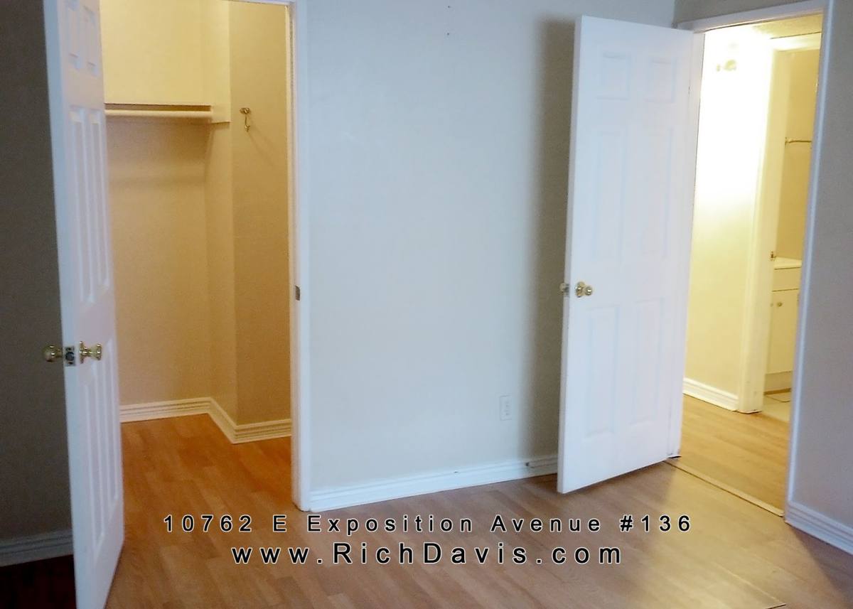 Apartment for rent at 10762 E Exposition Ave, Aurora, CO 80012
