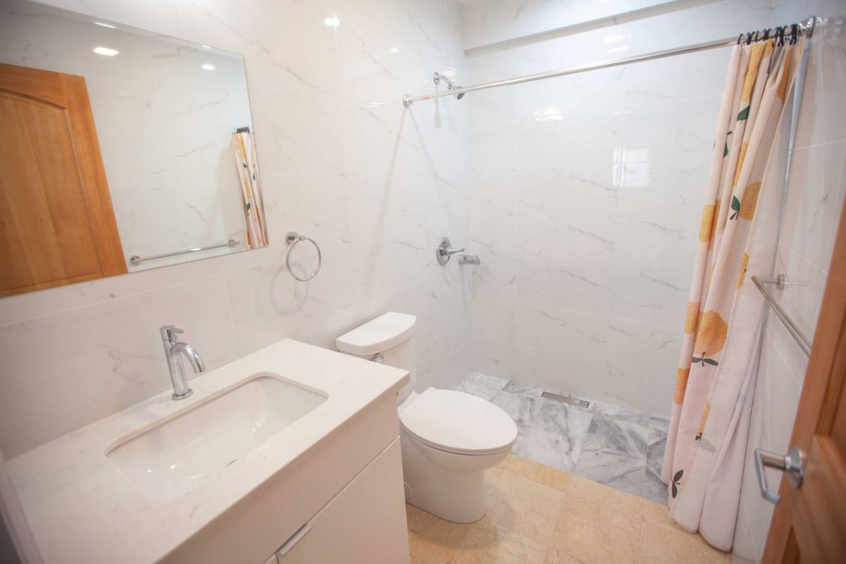 Apartment for rent at 52 Camelot Court, Daly City, CA 94015