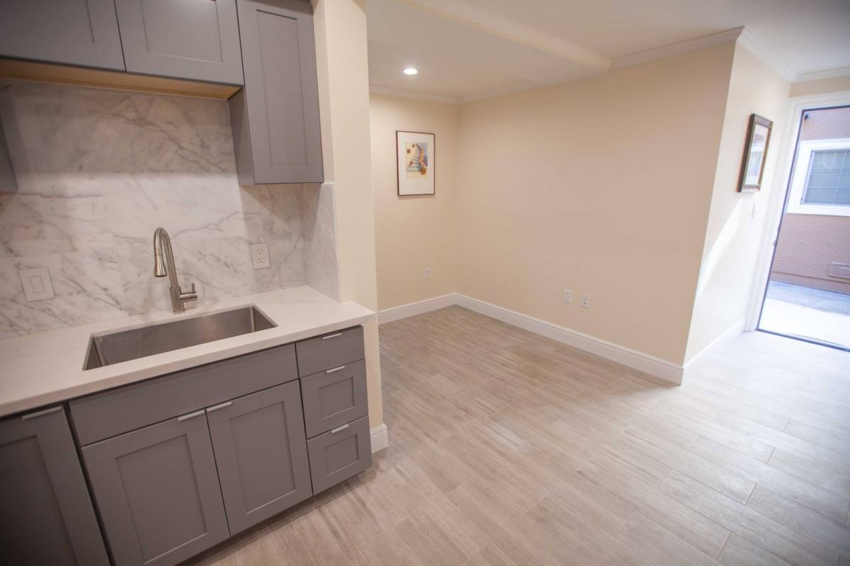 Apartment for rent at 52 Camelot Court, Daly City, CA 94015