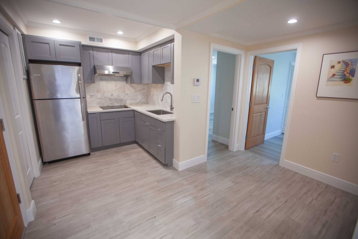Apartment for rent at 52 Camelot Court, Daly City, CA 94015