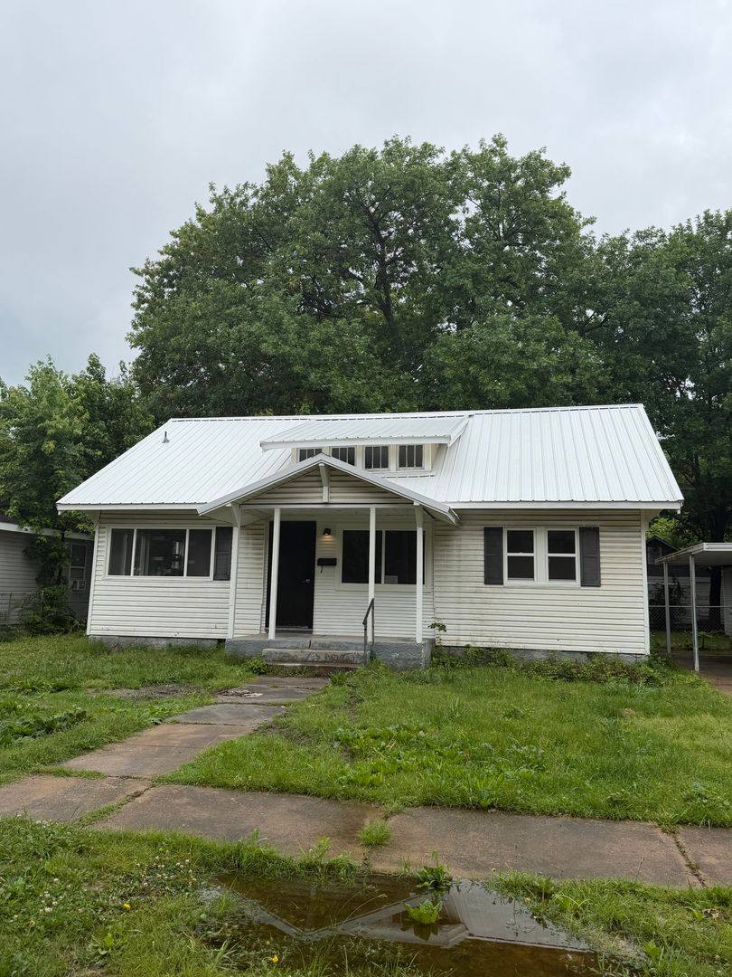 House for rent at 315 G NE, Miami, OK 74354