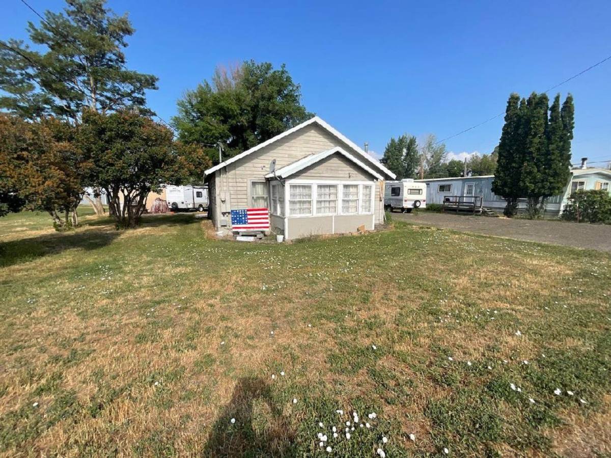 House for rent at 1034 S Main Strreet, Union, OR 97883