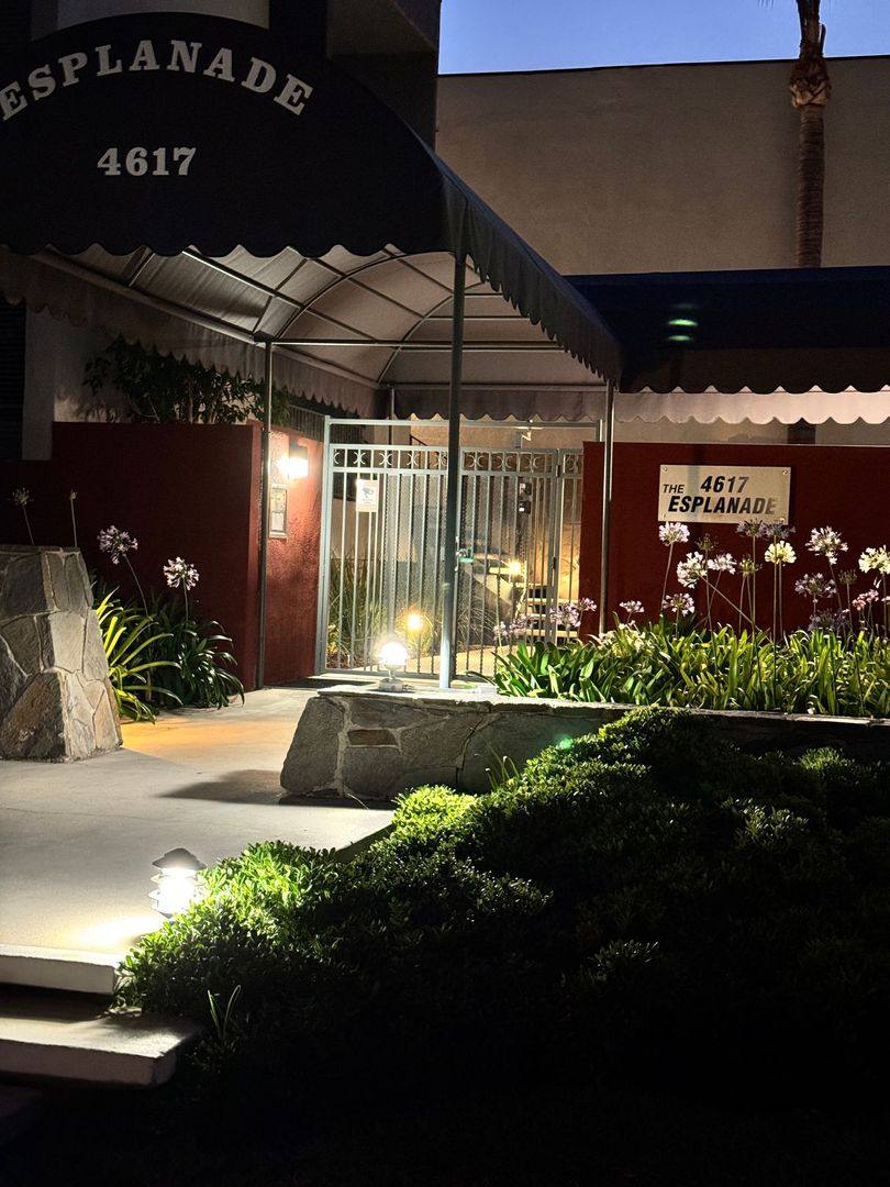 Apartment for rent at 4617 Willis Ave, Sherman Oaks, CA 91403