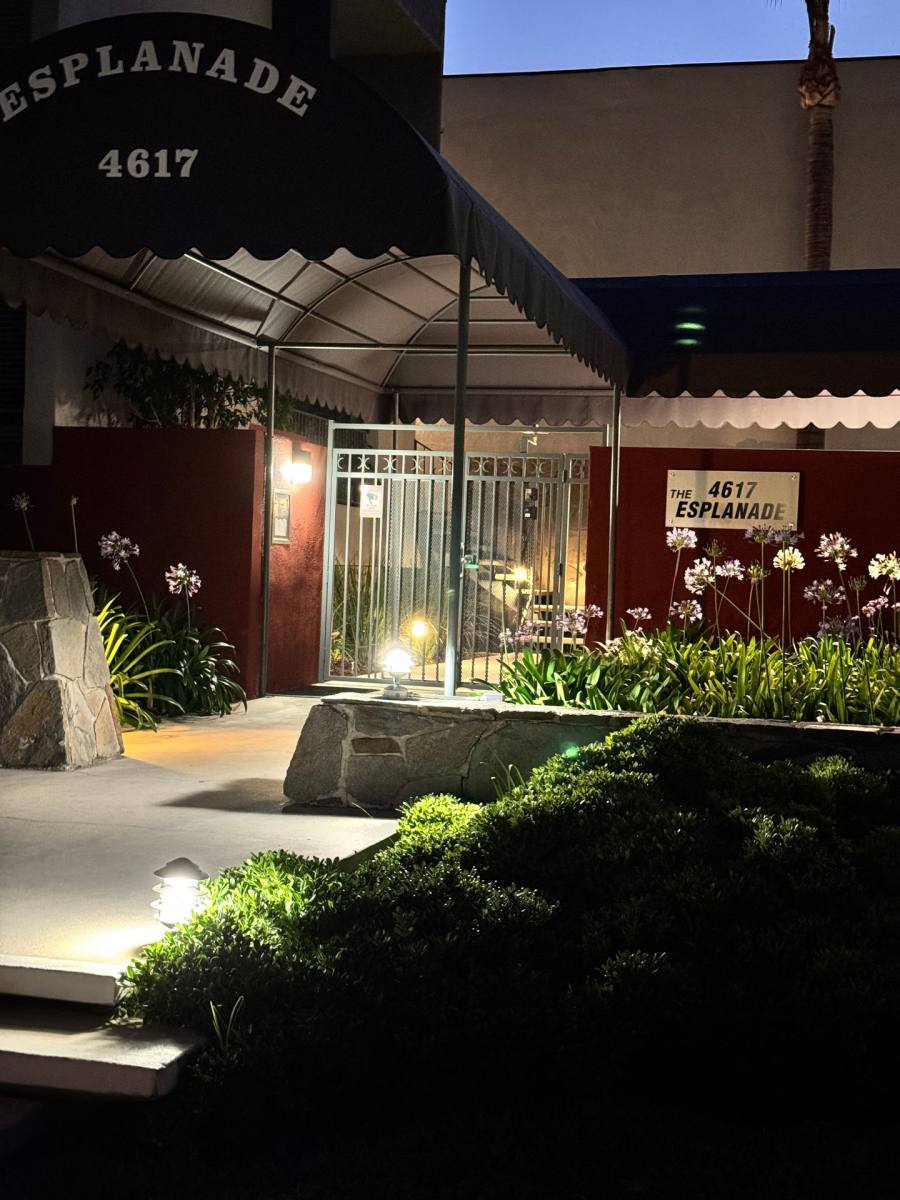 Apartment for rent at 4617 Willis Ave, Sherman Oaks, CA 91403