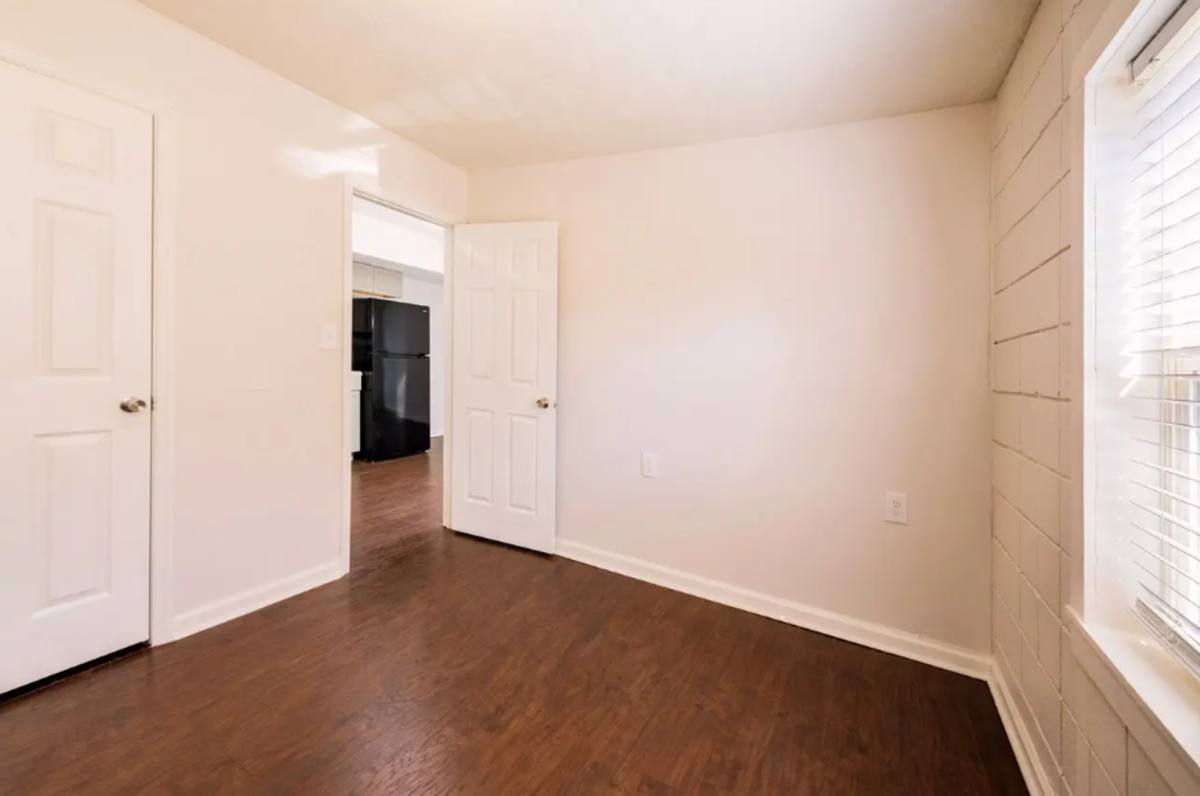 Apartment for rent at 27 E Washington St, Winchester, KY 40391