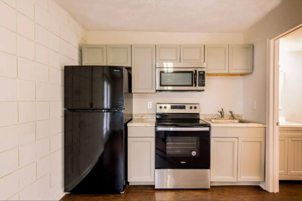 Apartment for rent at 27 E Washington St, Winchester, KY 40391