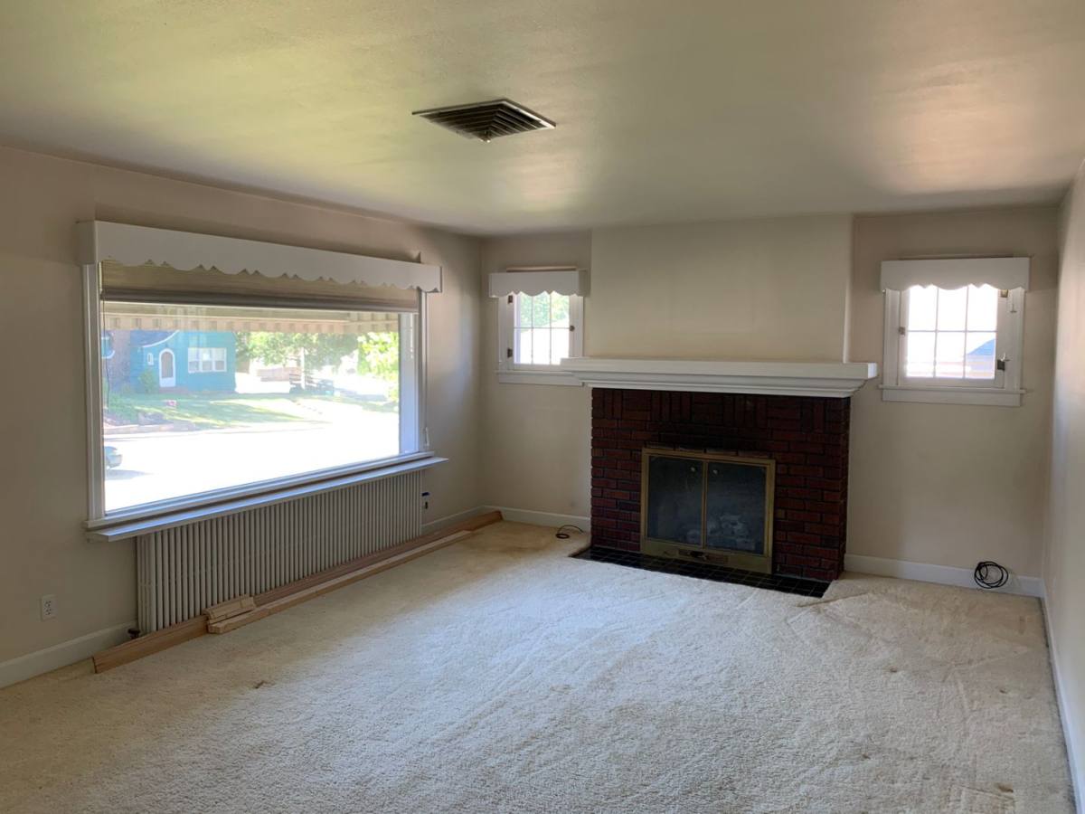 Apartment for rent at 705 E Third Ave, Ellensburg, WA 98926