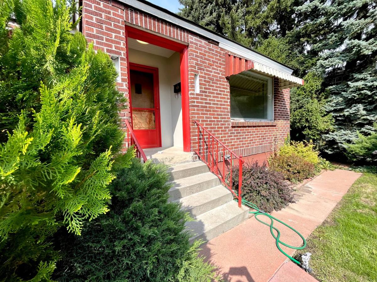 Apartment for rent at 705 E Third Ave, Ellensburg, WA 98926