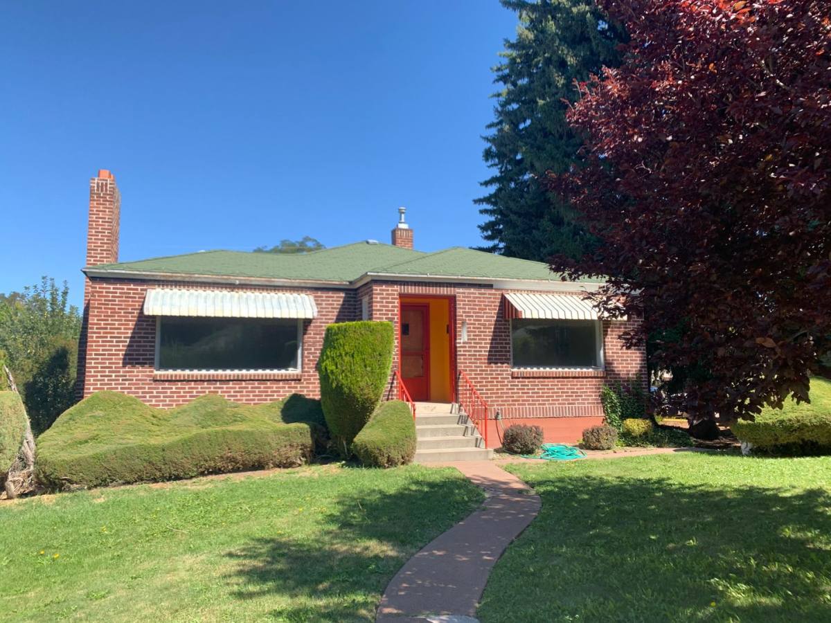 Apartment for rent at 705 E Third Ave, Ellensburg, WA 98926