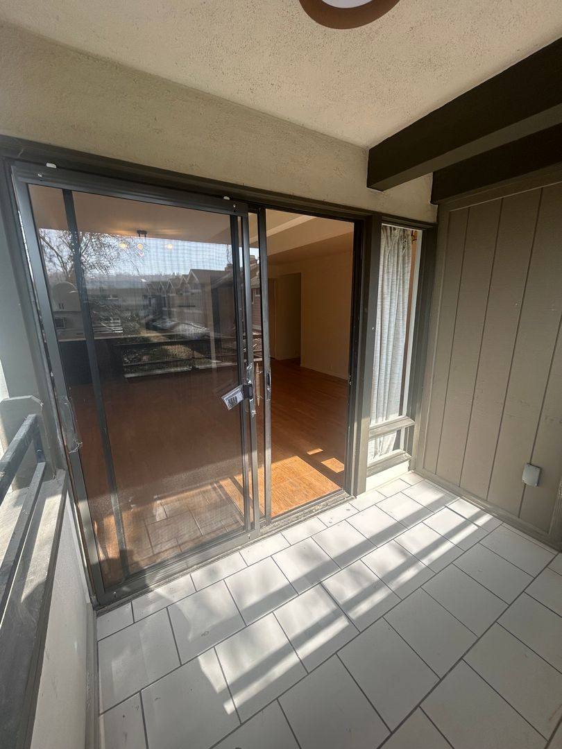 Townhouse for rent at 2533 Navarra Dr, Carlsbad, CA 92009