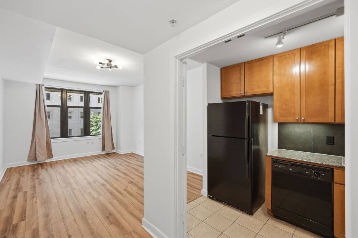 Apartment for rent at 400 Massachusetts Ave NW, Washington, DC 20001