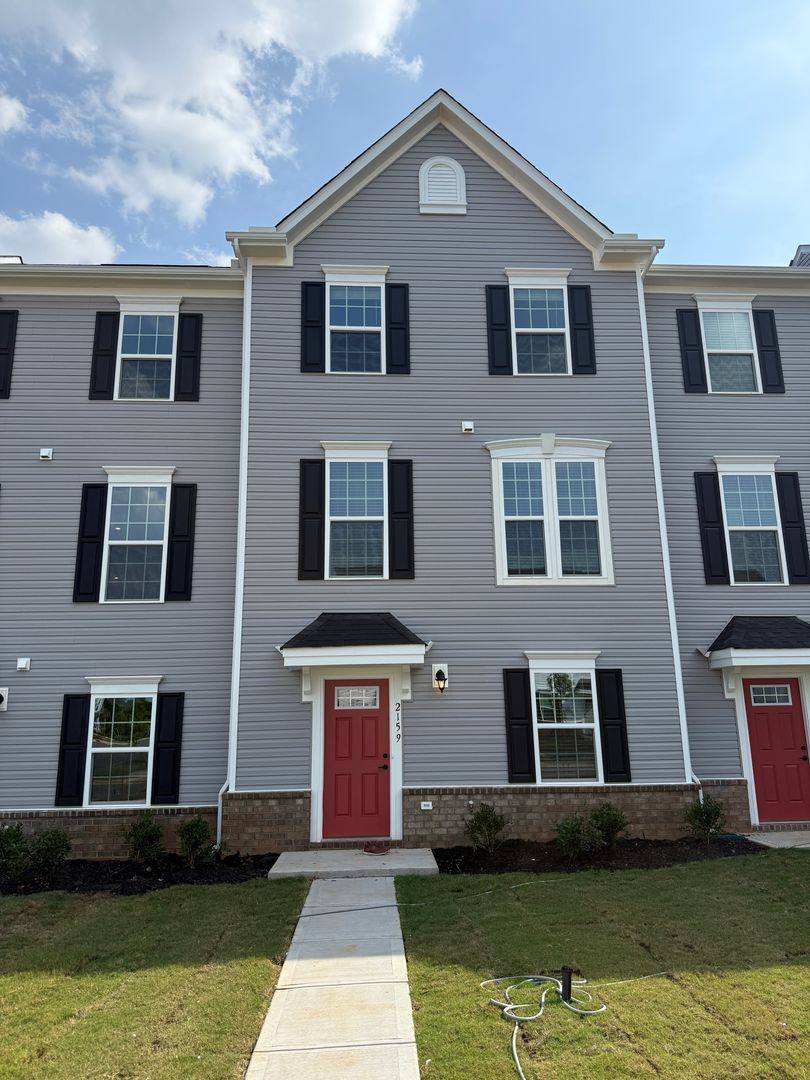 Townhouse for rent at 2159 Primm Farm Dr, Charlotte, NC 28216