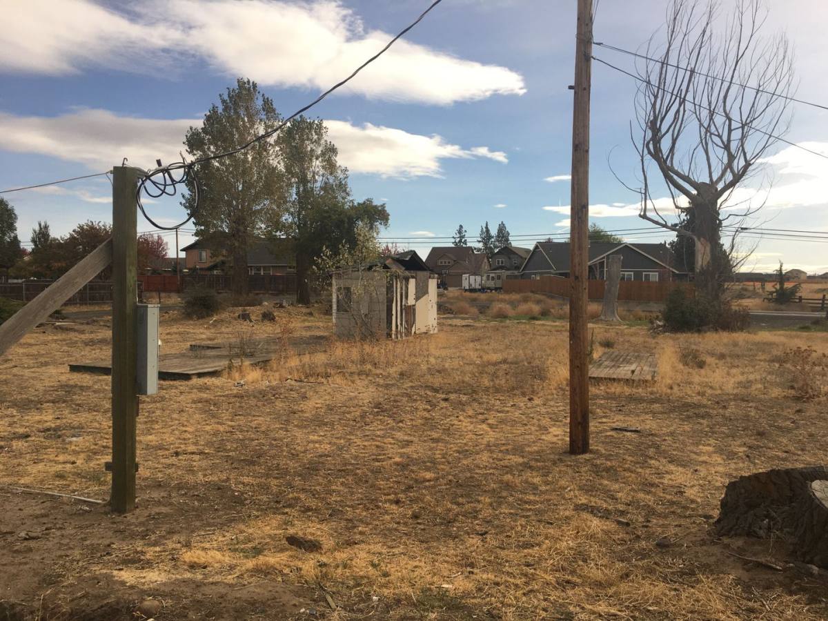 House for rent at 2297 NW Maple, Redmond, OR 97756