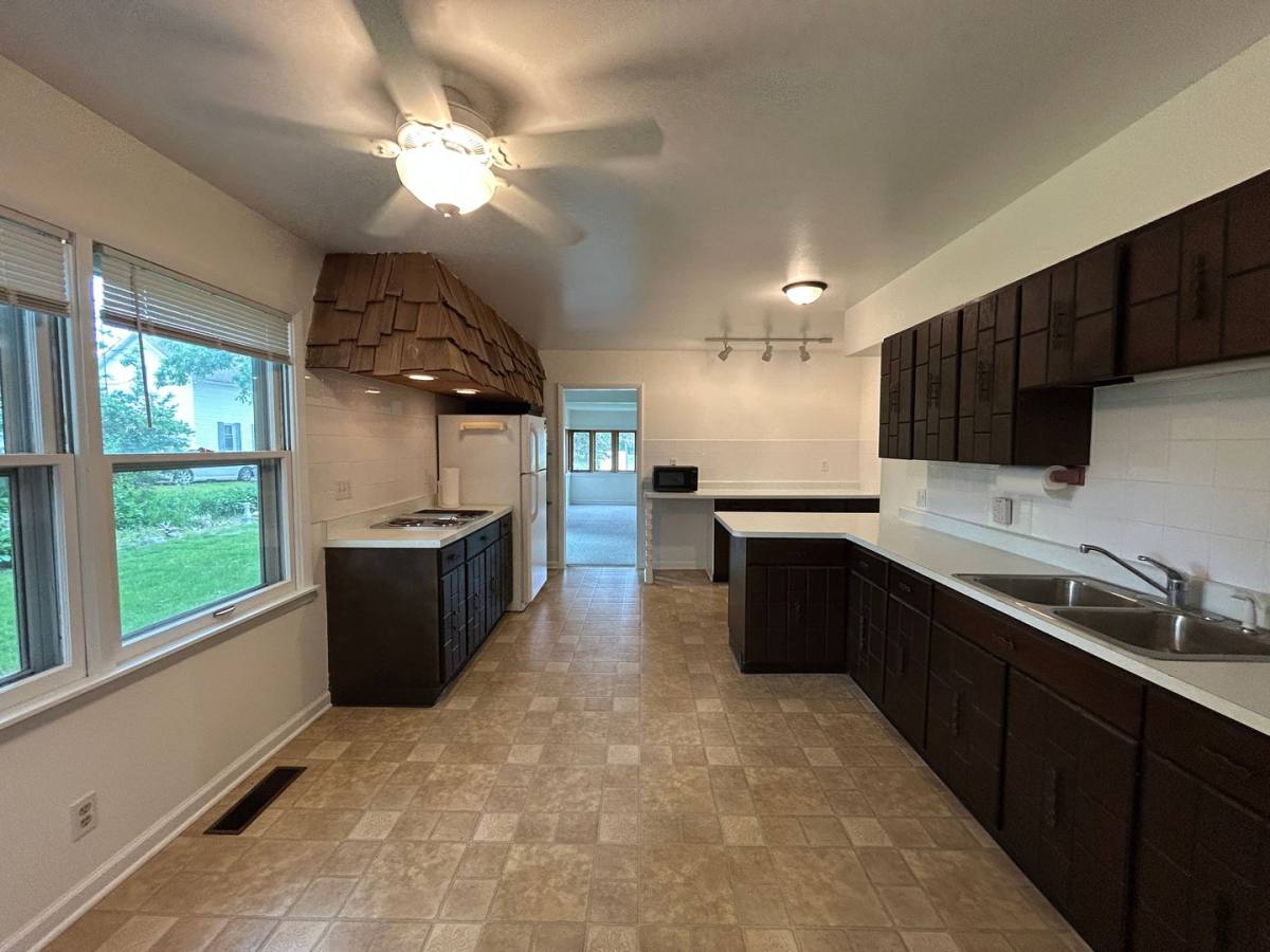 House for rent at 637 W Main St, Genoa, IL 60135