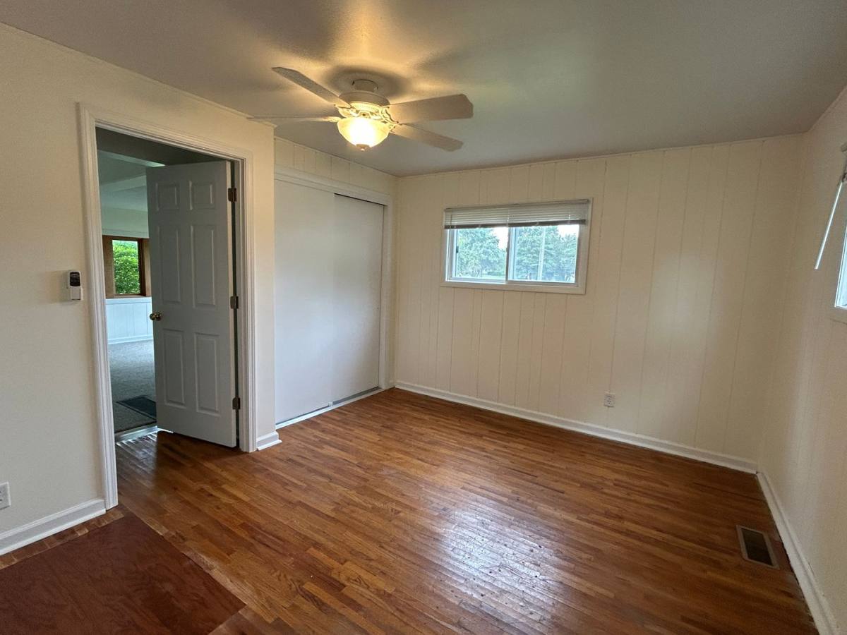 House for rent at 637 W Main St, Genoa, IL 60135