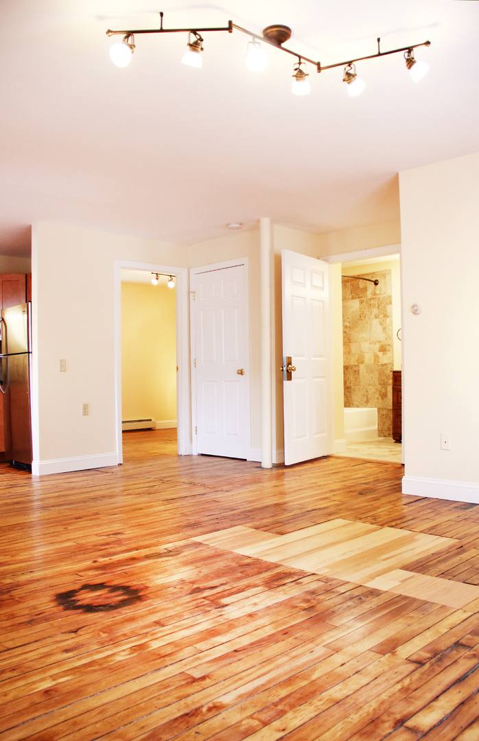 Apartment for rent at 44 N Champlain St, Burlington, VT 05401