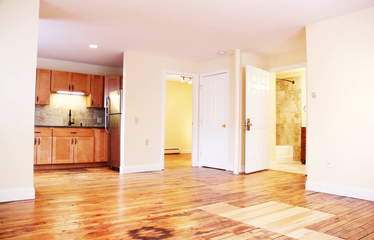 Apartment for rent at 44 N Champlain St, Burlington, VT 05401