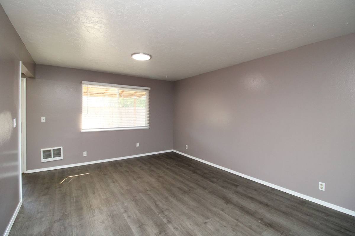 Apartment for rent at 1120 SE Baseline St, Hillsboro, OR 97123