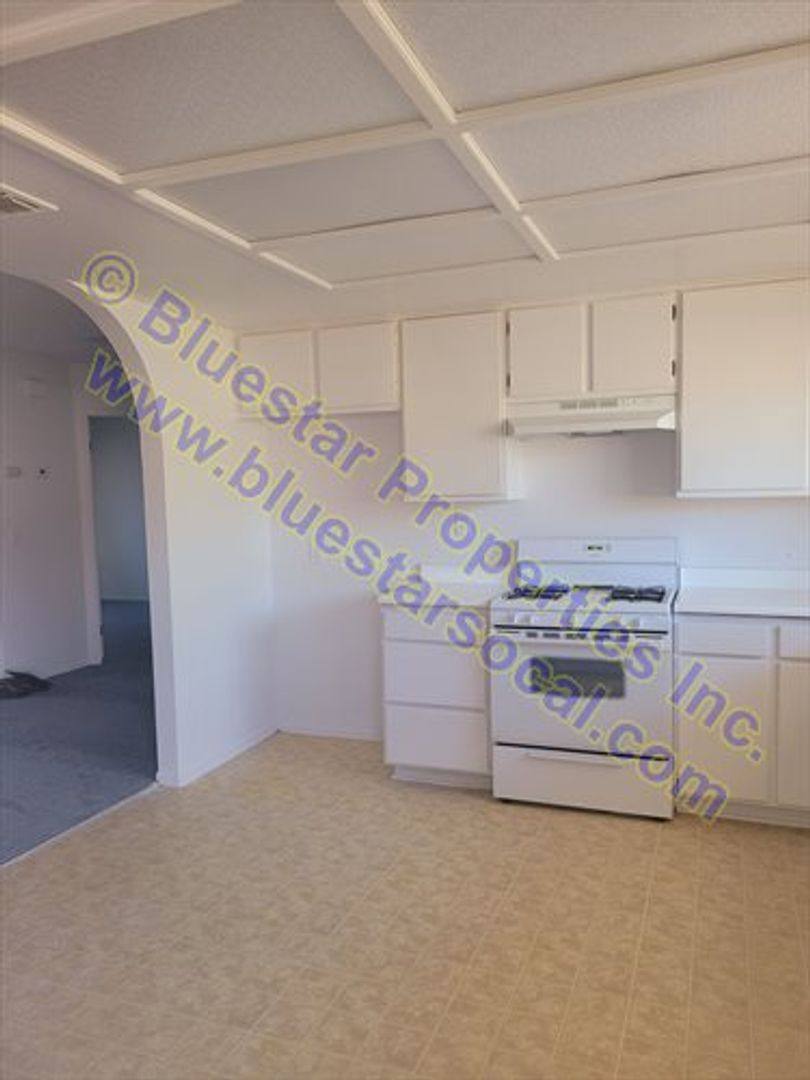 Apartment for rent at 16162 Tawney Ridge, Victorville, CA 92392