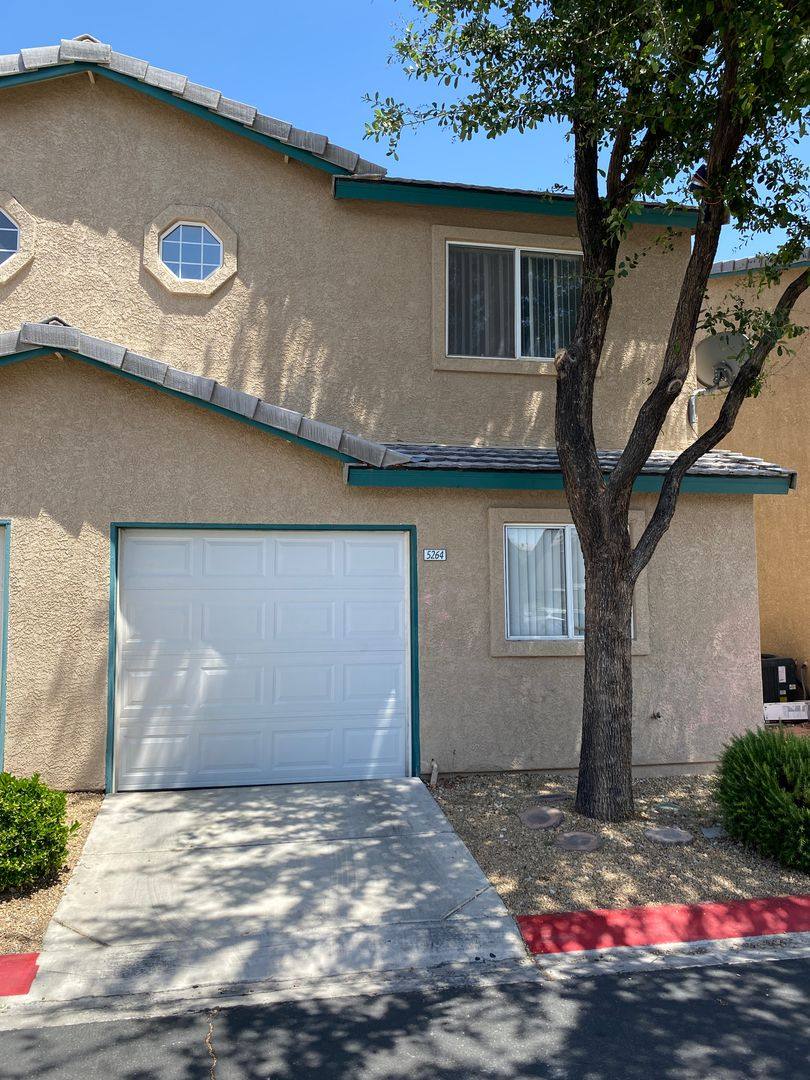 Townhouse for rent at 5264 Sacha Way, Las Vegas, NV 89118