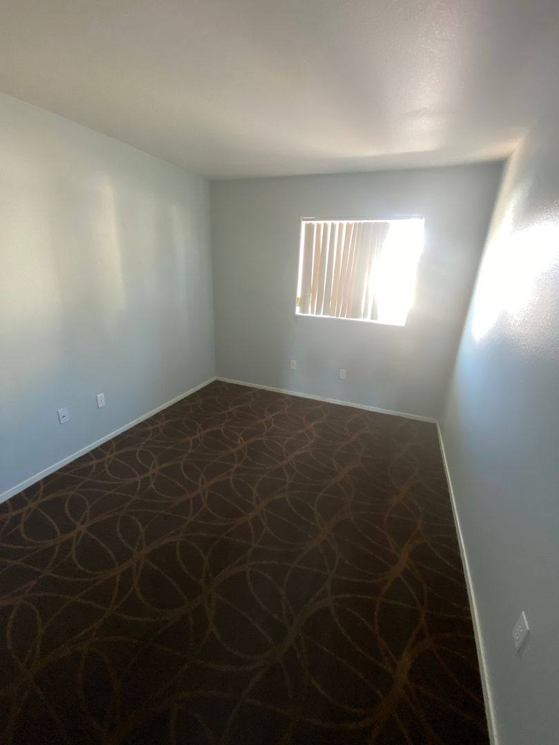 Townhouse for rent at 5264 Sacha Way, Las Vegas, NV 89118