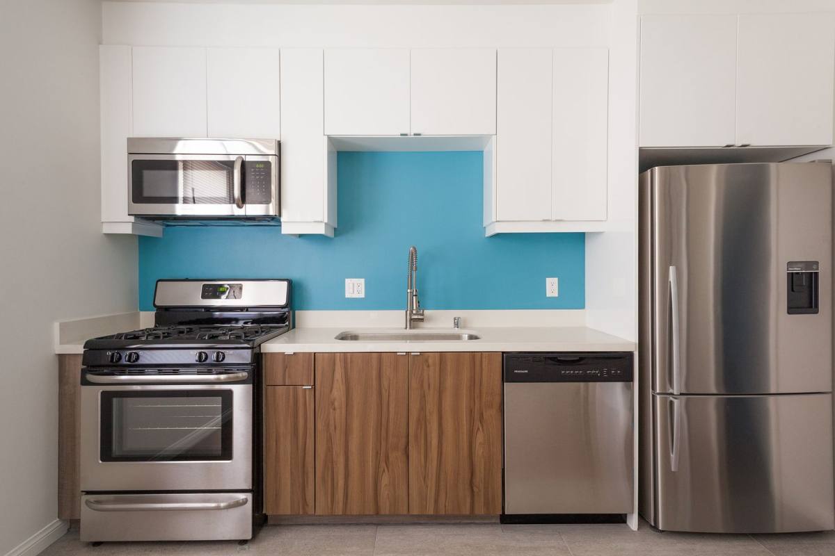 Apartment for rent at 2716 Ellendale Place, Los Angeles, CA 90007
