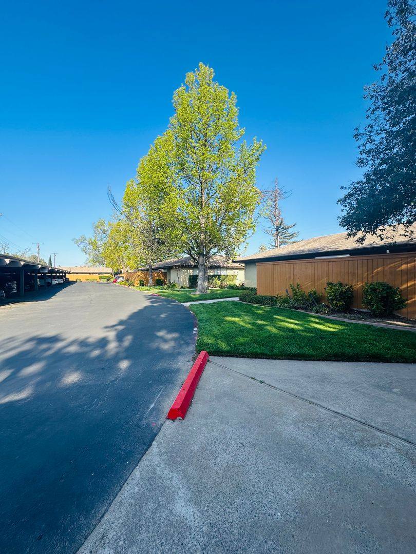 Apartment for rent at 3829 Whitney Ave, Sacramento, CA 95821