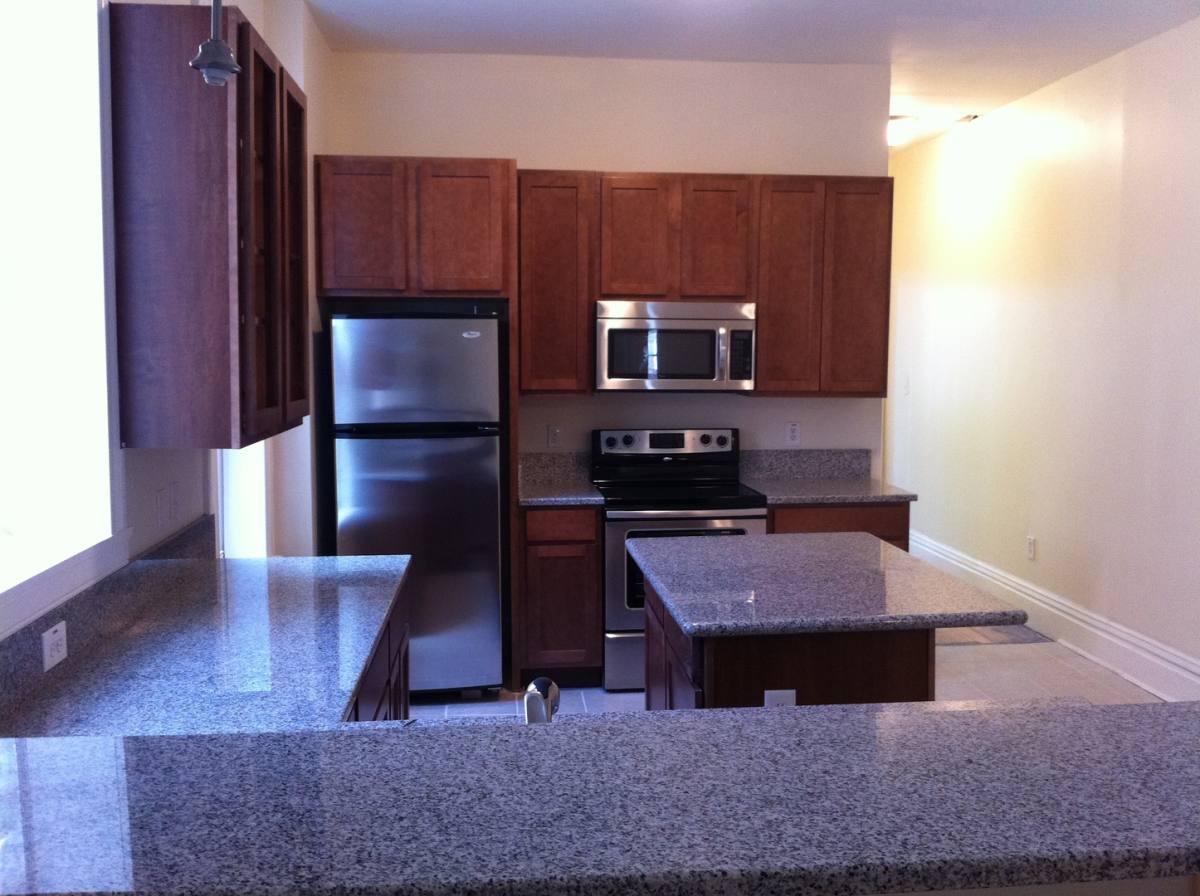 Apartment for rent at 519-521 N 30th St, Richmond, VA 23223