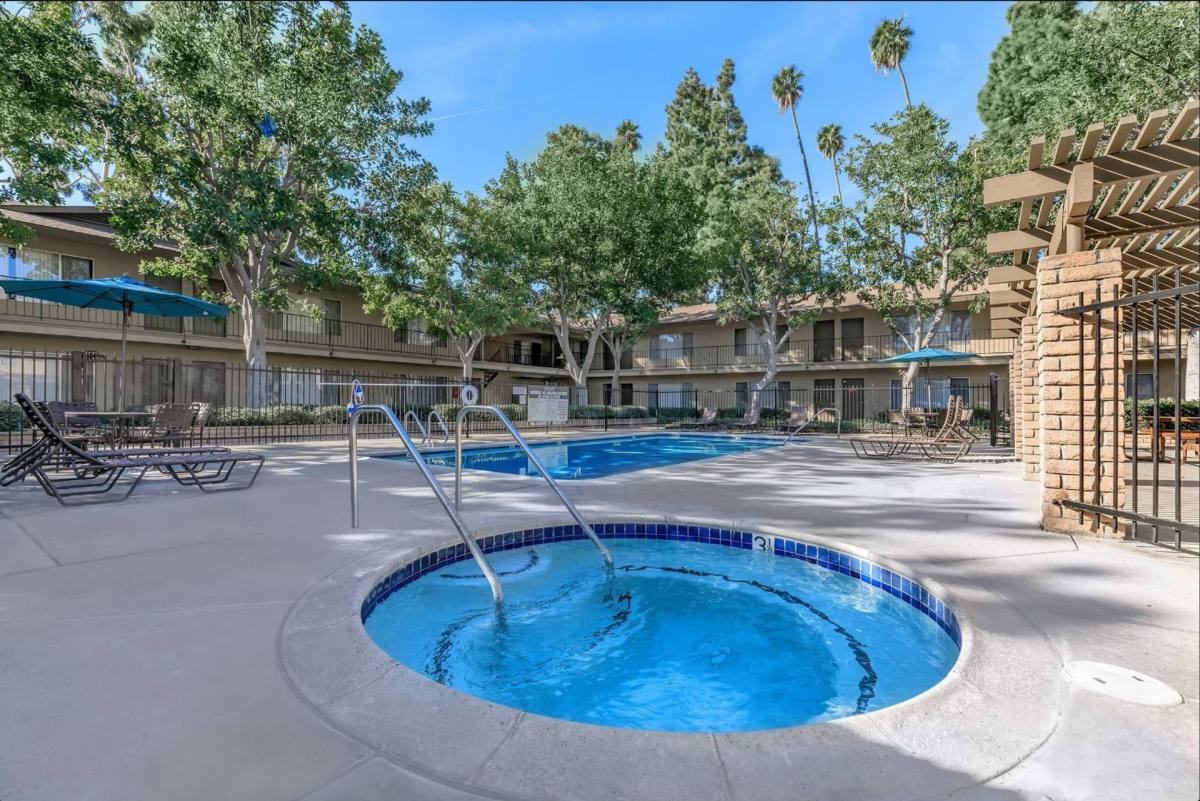 Apartment for rent at 1645 W Palm Lane, Anaheim, CA 92802