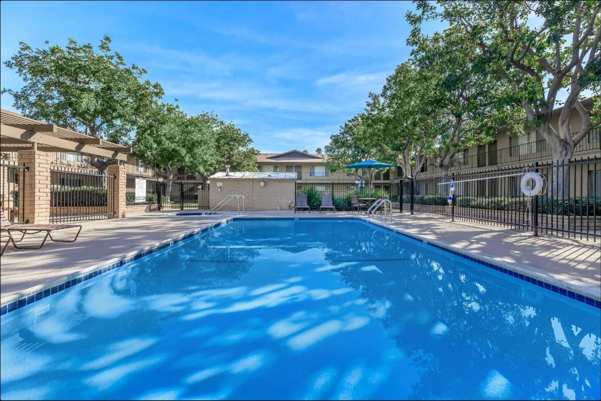 Apartment for rent at 1645 W Palm Lane, Anaheim, CA 92802