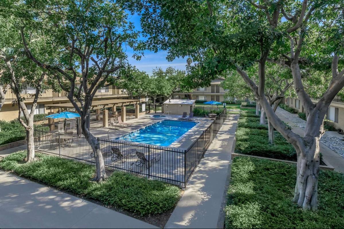 Apartment for rent at 1645 W Palm Lane, Anaheim, CA 92802