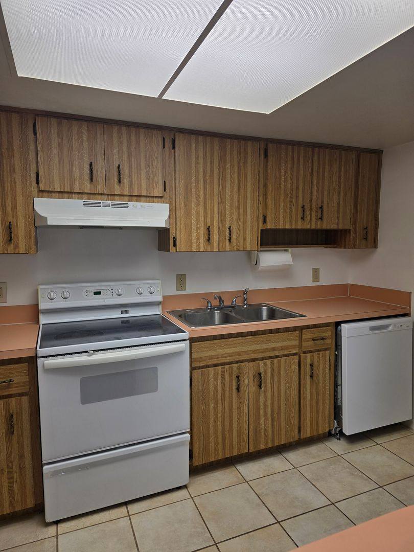 House for rent at 1150 W G Martinelli Blvd, Dunnellon, FL 34434