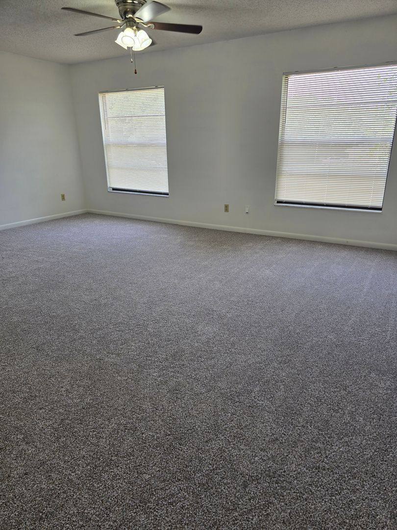 House for rent at 1150 W G Martinelli Blvd, Dunnellon, FL 34434