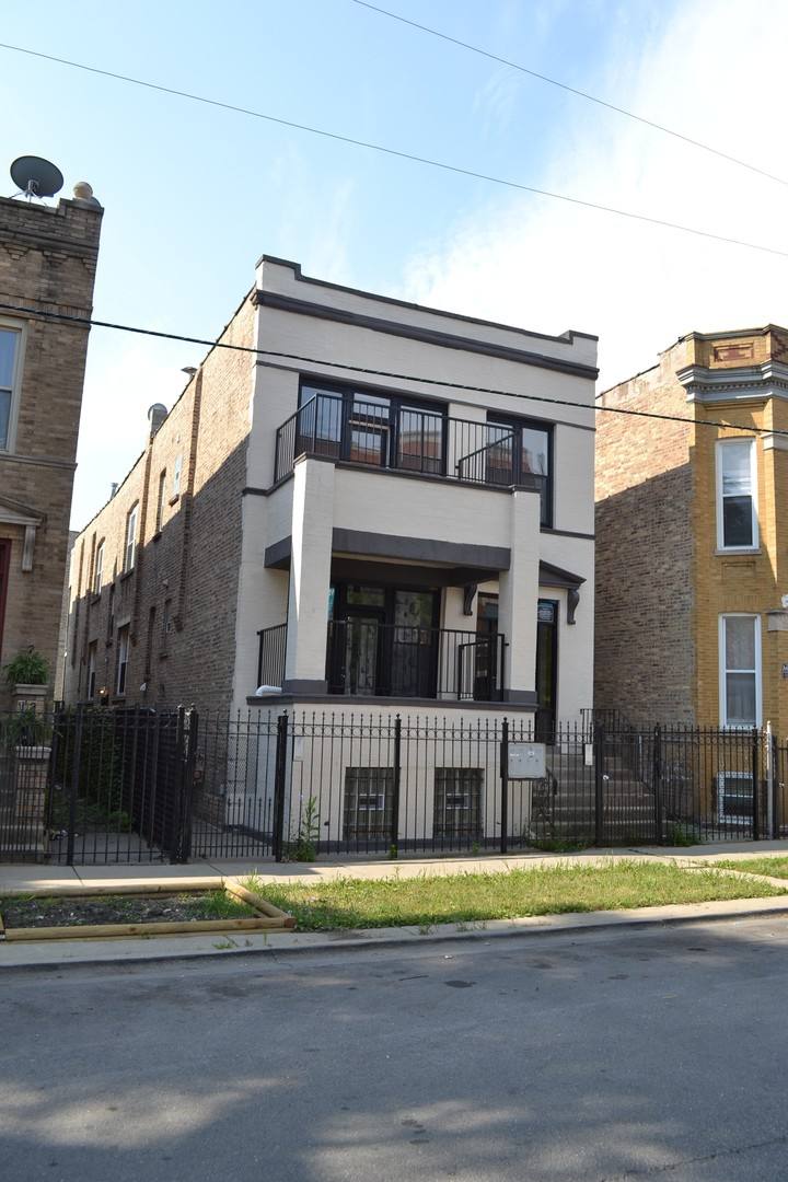 Apartment for rent at 3245 W Division, Chicago, IL 60651