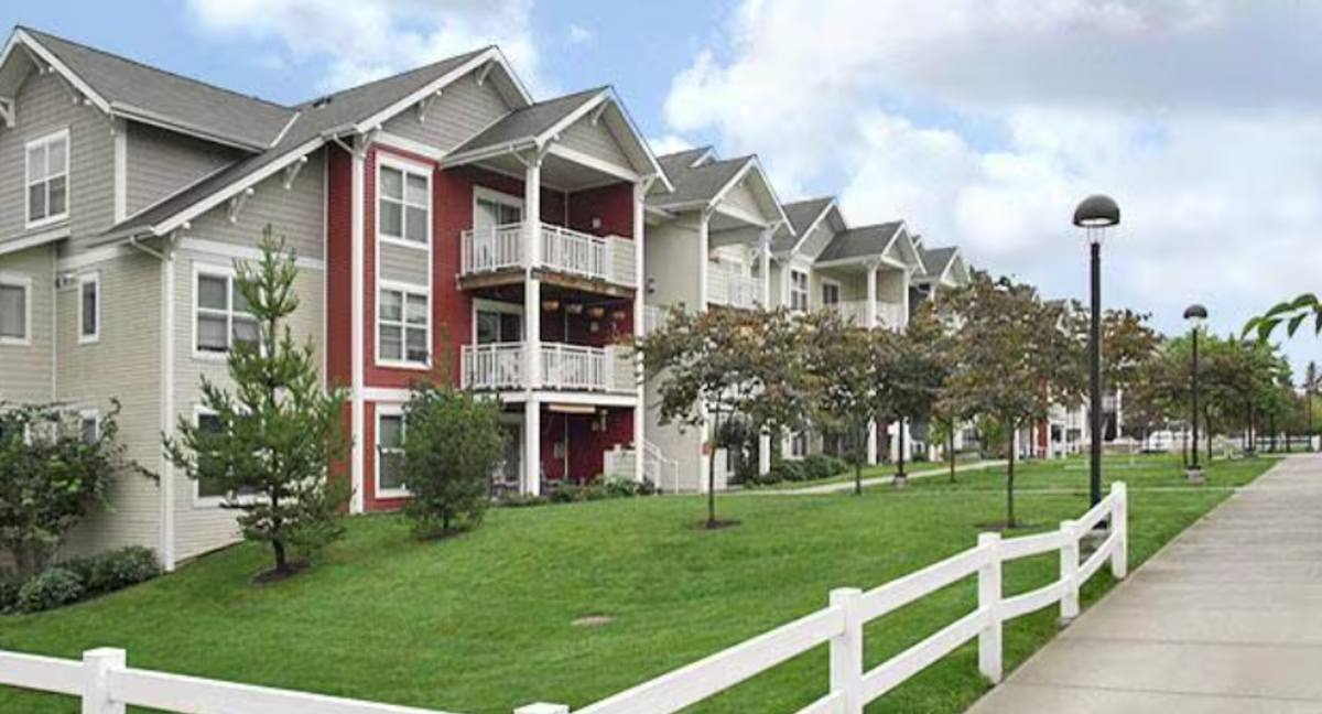 Apartment for rent at 1919 W 34th St, Vancouver, WA 98660
