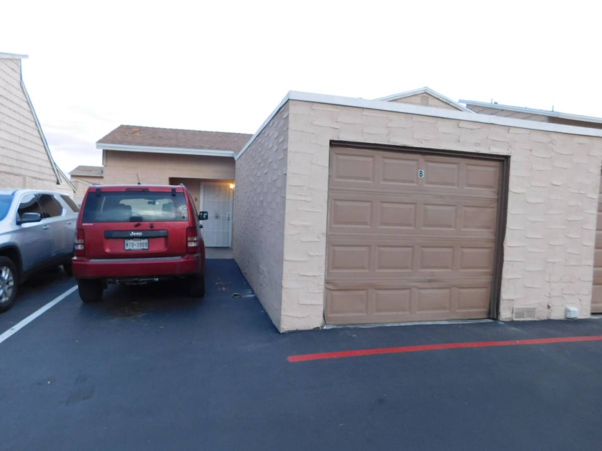 Apartment for rent at 5228 Greene Lane, Las Vegas, NV 89119
