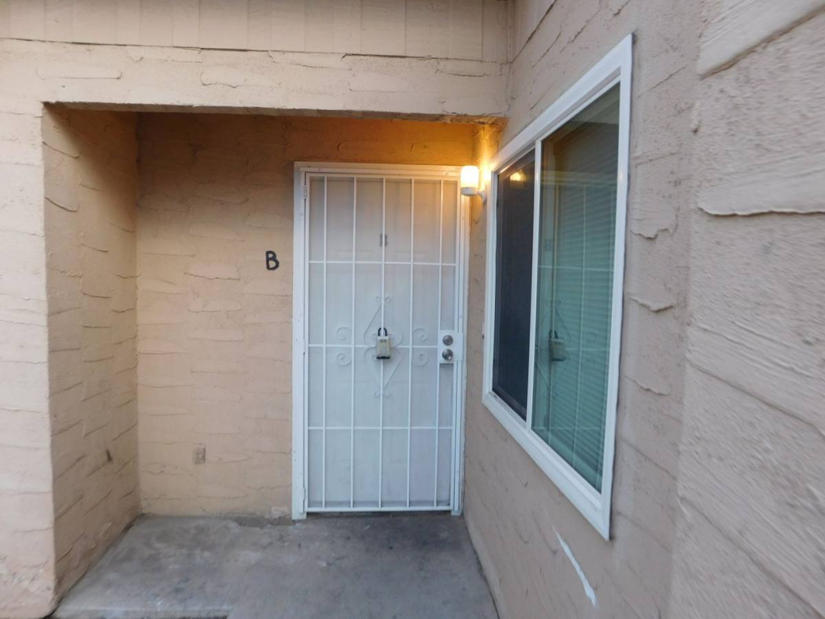 Apartment for rent at 5228 Greene Lane, Las Vegas, NV 89119