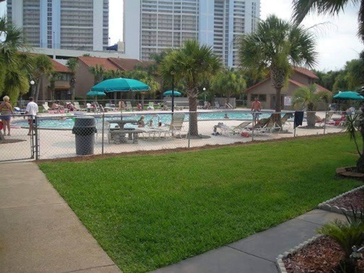 Townhouse for rent at 138 Bonnie Lane, Panama City Beach, FL 32407