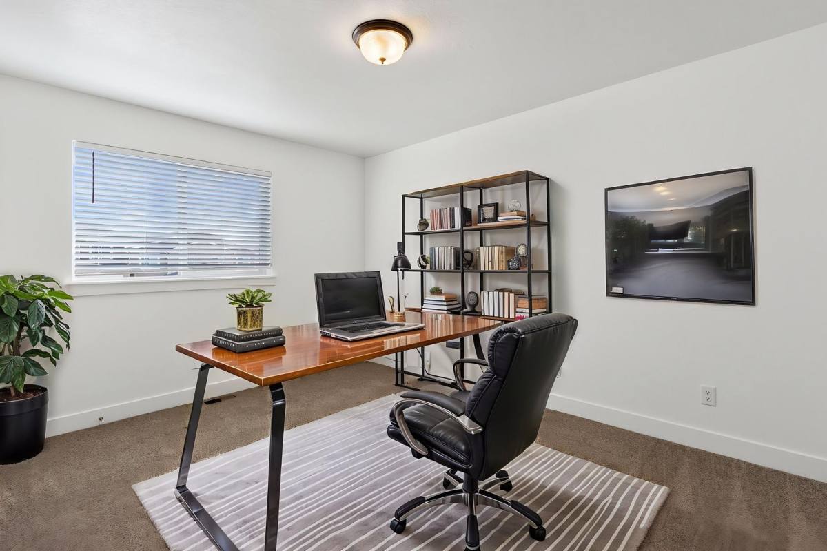 Apartment for rent at 879 S 250 E, Smithfield, UT 84335