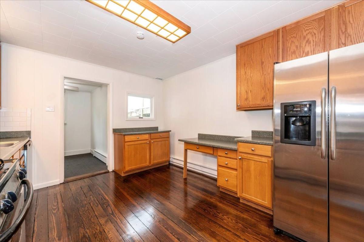 House for rent at 18904 Sandy Hook Rd, Knoxville, MD 21758