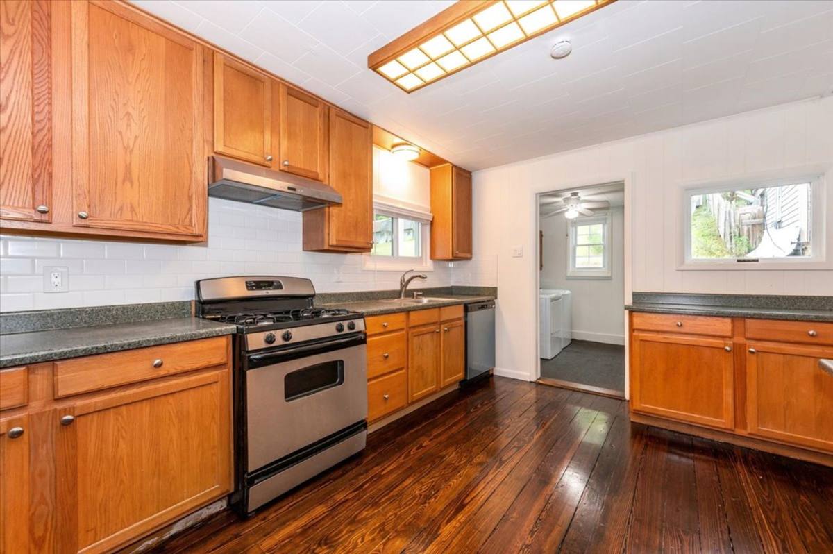 House for rent at 18904 Sandy Hook Rd, Knoxville, MD 21758
