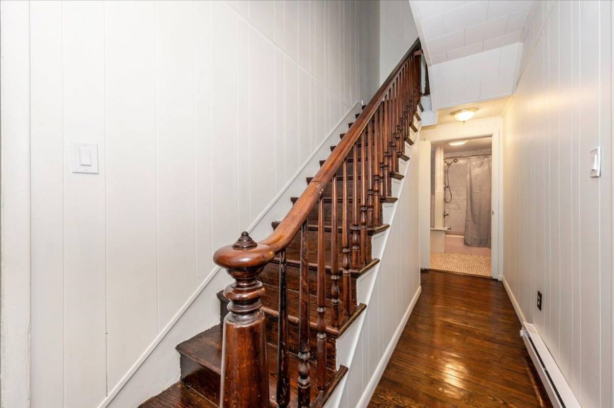 House for rent at 18904 Sandy Hook Rd, Knoxville, MD 21758