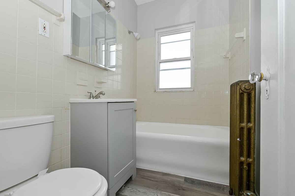 Apartment for rent at 8705-11 S Morgan St, Chicago, IL 60620