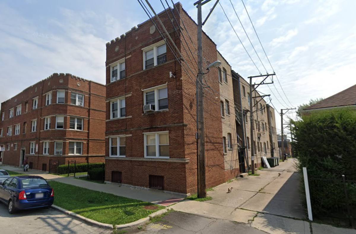 Apartment for rent at 8705-11 S Morgan St, Chicago, IL 60620