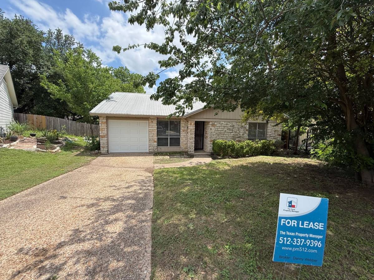 House for rent at 1109 Village Green Dr, Austin, TX 78753