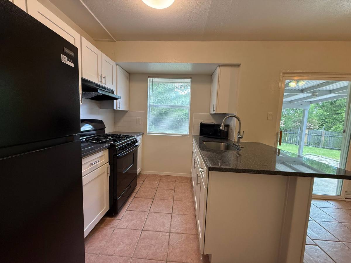 House for rent at 1109 Village Green Dr, Austin, TX 78753