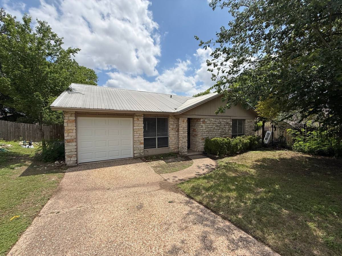 House for rent at 1109 Village Green Dr, Austin, TX 78753