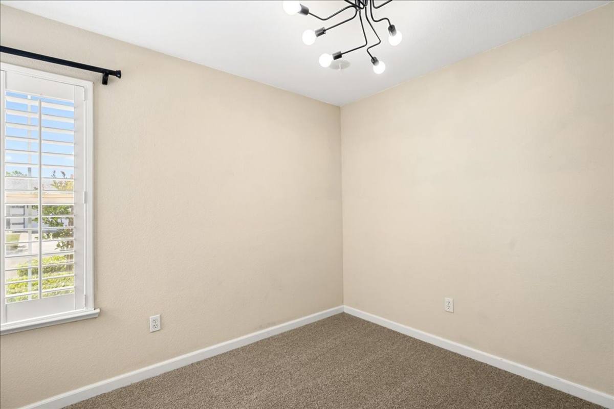 House for rent at 1002 Bay Terrace Dr, Galt, CA 95632